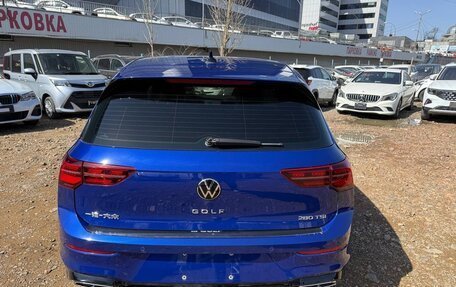 Volkswagen Golf VIII, 2023 год, 2 015 000 рублей, 5 фотография