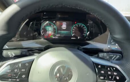 Volkswagen Golf VIII, 2023 год, 2 015 000 рублей, 8 фотография