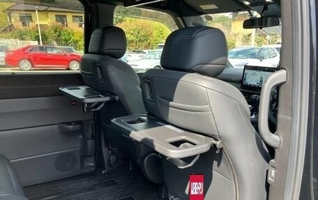 Honda Stepwgn, 2023 год, 2 350 000 рублей, 25 фотография