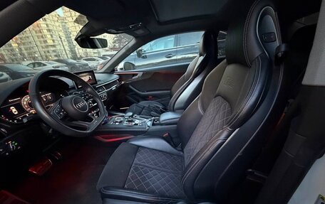 Audi RS 5, 2018 год, 5 800 000 рублей, 3 фотография