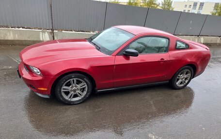 Ford Mustang VI рестайлинг, 2009 год, 2 100 000 рублей, 12 фотография