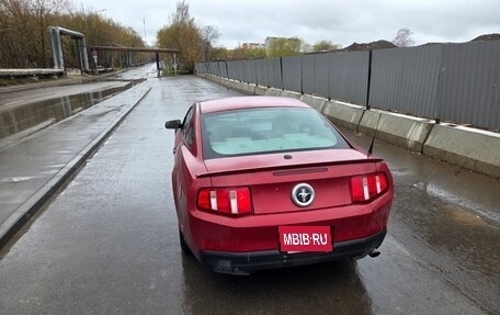 Ford Mustang VI рестайлинг, 2009 год, 2 100 000 рублей, 14 фотография