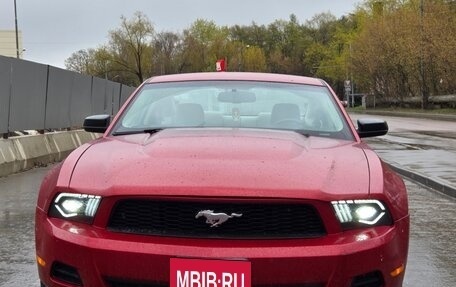 Ford Mustang VI рестайлинг, 2009 год, 2 100 000 рублей, 9 фотография