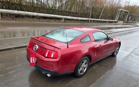 Ford Mustang VI рестайлинг, 2009 год, 2 100 000 рублей, 15 фотография