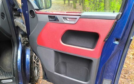 Volkswagen Multivan T5, 2006 год, 1 900 000 рублей, 27 фотография