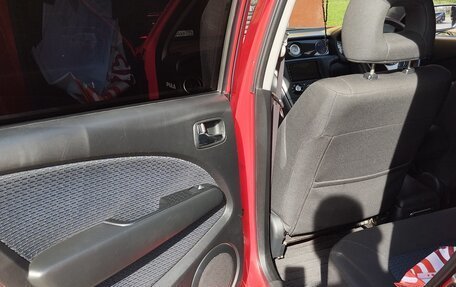 Mitsubishi Airtrek, 2004 год, 1 800 000 рублей, 26 фотография