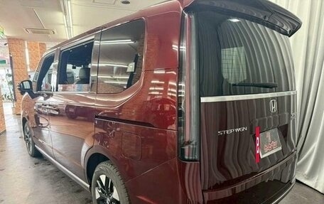 Honda Stepwgn, 2023 год, 2 600 000 рублей, 7 фотография