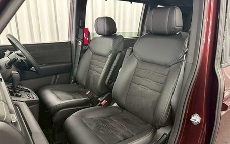 Honda Stepwgn, 2023 год, 2 600 000 рублей, 27 фотография