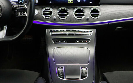 Mercedes-Benz E-Класс, 2020 год, 3 350 000 рублей, 9 фотография