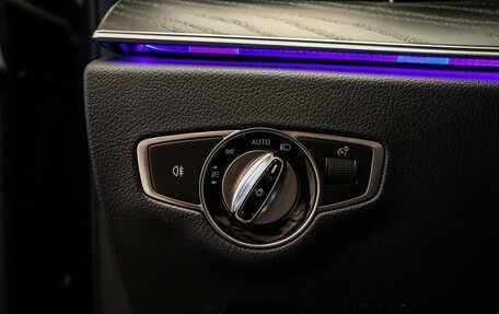 Mercedes-Benz E-Класс, 2020 год, 3 350 000 рублей, 10 фотография