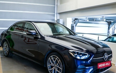 Mercedes-Benz E-Класс, 2020 год, 3 350 000 рублей, 3 фотография