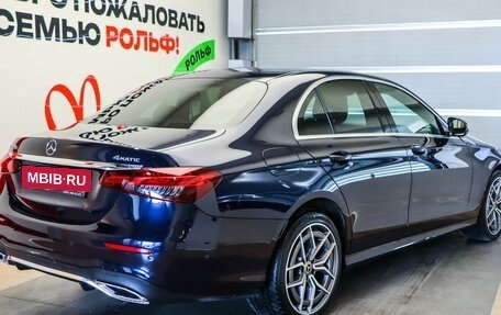 Mercedes-Benz E-Класс, 2020 год, 3 350 000 рублей, 4 фотография