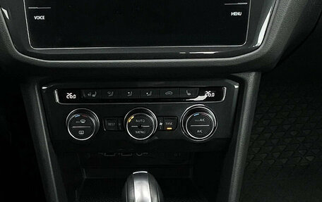 Volkswagen Tiguan II, 2020 год, 2 750 000 рублей, 18 фотография