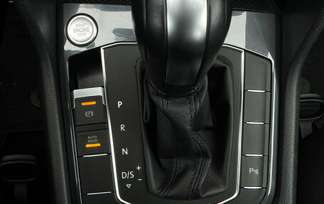 Volkswagen Tiguan II, 2020 год, 2 750 000 рублей, 21 фотография