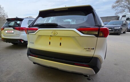 Toyota RAV4, 2025 год, 4 250 000 рублей, 2 фотография