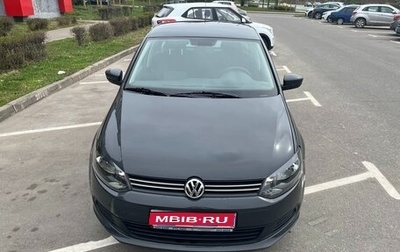 Volkswagen Polo VI (EU Market), 2012 год, 750 000 рублей, 1 фотография