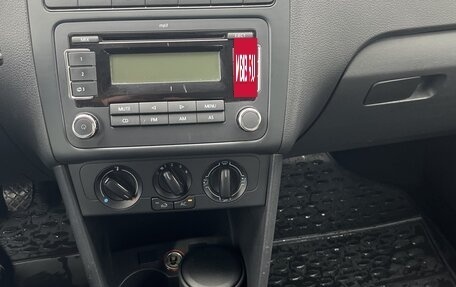 Volkswagen Polo VI (EU Market), 2012 год, 750 000 рублей, 4 фотография