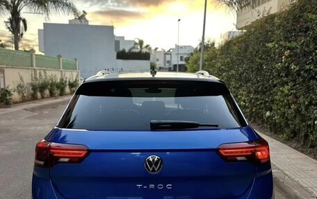 Volkswagen T-Roc I, 2022 год, 1 750 000 рублей, 3 фотография