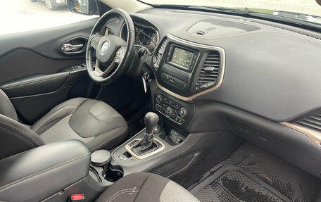 Jeep Cherokee, 2014 год, 1 555 000 рублей, 11 фотография