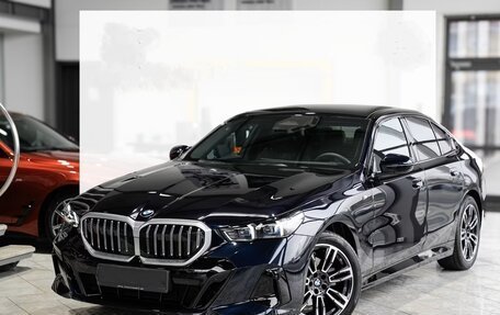 BMW 5 серия, 2025 год, 6 520 000 рублей, 2 фотография