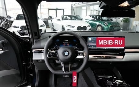 BMW 5 серия, 2025 год, 6 520 000 рублей, 12 фотография