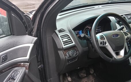 Ford Explorer VI, 2013 год, 1 350 000 рублей, 10 фотография