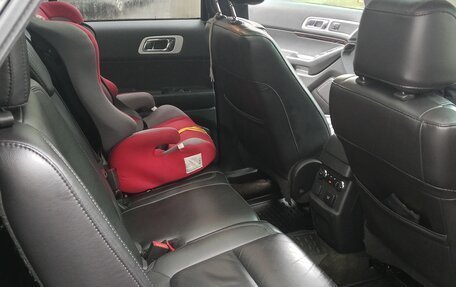 Ford Explorer VI, 2013 год, 1 350 000 рублей, 9 фотография