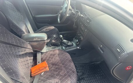 Toyota Avensis III рестайлинг, 2008 год, 700 000 рублей, 8 фотография