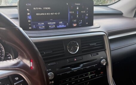 Lexus RX IV рестайлинг, 2019 год, 4 400 000 рублей, 4 фотография