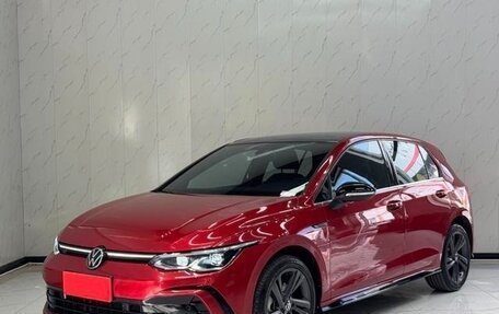 Volkswagen Golf VIII, 2022 год, 2 330 000 рублей, 3 фотография