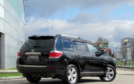 Toyota Highlander III, 2011 год, 2 310 000 рублей, 5 фотография