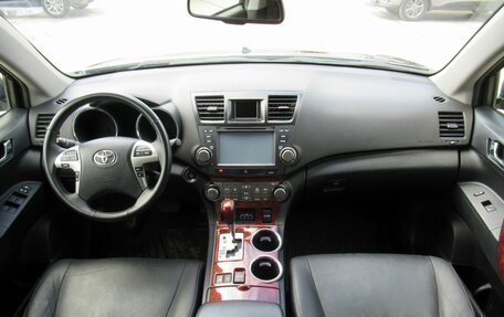 Toyota Highlander III, 2011 год, 2 310 000 рублей, 20 фотография