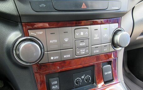 Toyota Highlander III, 2011 год, 2 310 000 рублей, 17 фотография