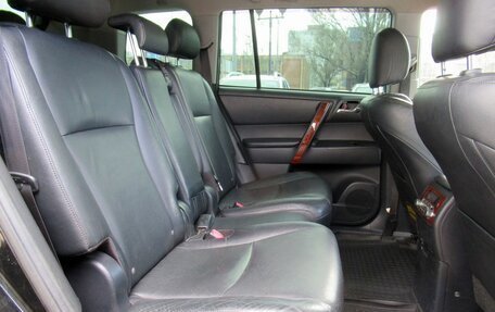 Toyota Highlander III, 2011 год, 2 310 000 рублей, 23 фотография