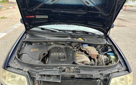 Audi A6, 1999 год, 250 000 рублей, 11 фотография