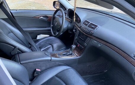 Mercedes-Benz E-Класс, 2006 год, 710 000 рублей, 5 фотография