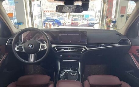 BMW 3 серия, 2023 год, 2 550 998 рублей, 7 фотография