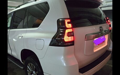 Toyota Land Cruiser Prado 150 рестайлинг 2, 2020 год, 6 650 000 рублей, 8 фотография