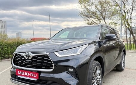 Toyota Highlander, 2026 год, 6 100 000 рублей, 2 фотография