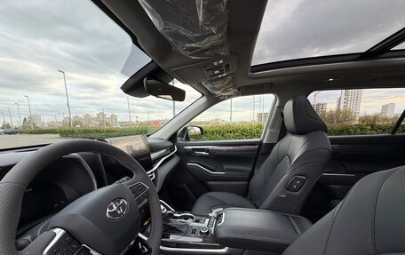 Toyota Highlander, 2026 год, 6 100 000 рублей, 9 фотография