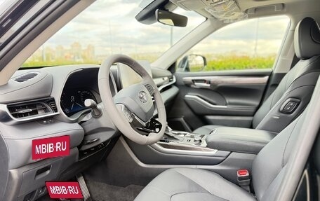 Toyota Highlander, 2026 год, 6 100 000 рублей, 11 фотография