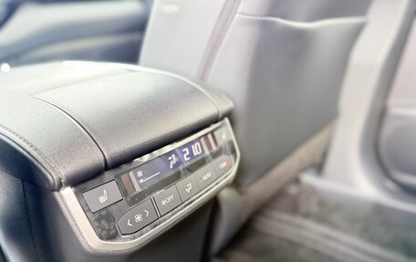 Toyota Highlander, 2026 год, 6 100 000 рублей, 27 фотография