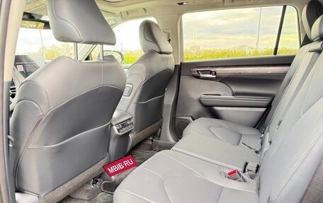 Toyota Highlander, 2026 год, 6 100 000 рублей, 22 фотография