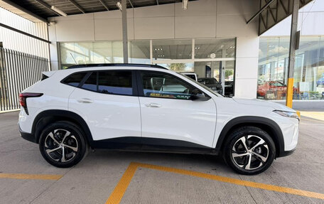 Chevrolet Trax, 2023 год, 1 930 000 рублей, 5 фотография