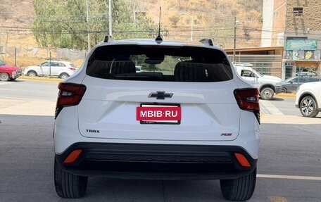 Chevrolet Trax, 2023 год, 1 930 000 рублей, 7 фотография