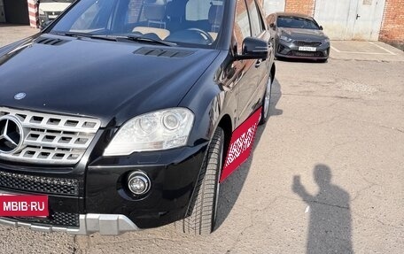 Mercedes-Benz M-Класс, 2011 год, 2 300 000 рублей, 1 фотография