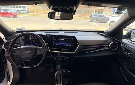 Chevrolet Trax, 2023 год, 1 930 000 рублей, 14 фотография