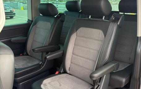 Volkswagen Multivan T6 рестайлинг, 2021 год, 10 500 000 рублей, 10 фотография