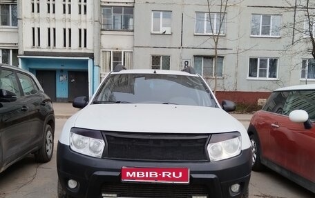 Renault Duster I рестайлинг, 2012 год, 800 000 рублей, 1 фотография
