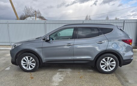 Hyundai Santa Fe III рестайлинг, 2017 год, 2 200 000 рублей, 1 фотография